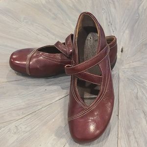 Wolky candy apple red patent Leather flats